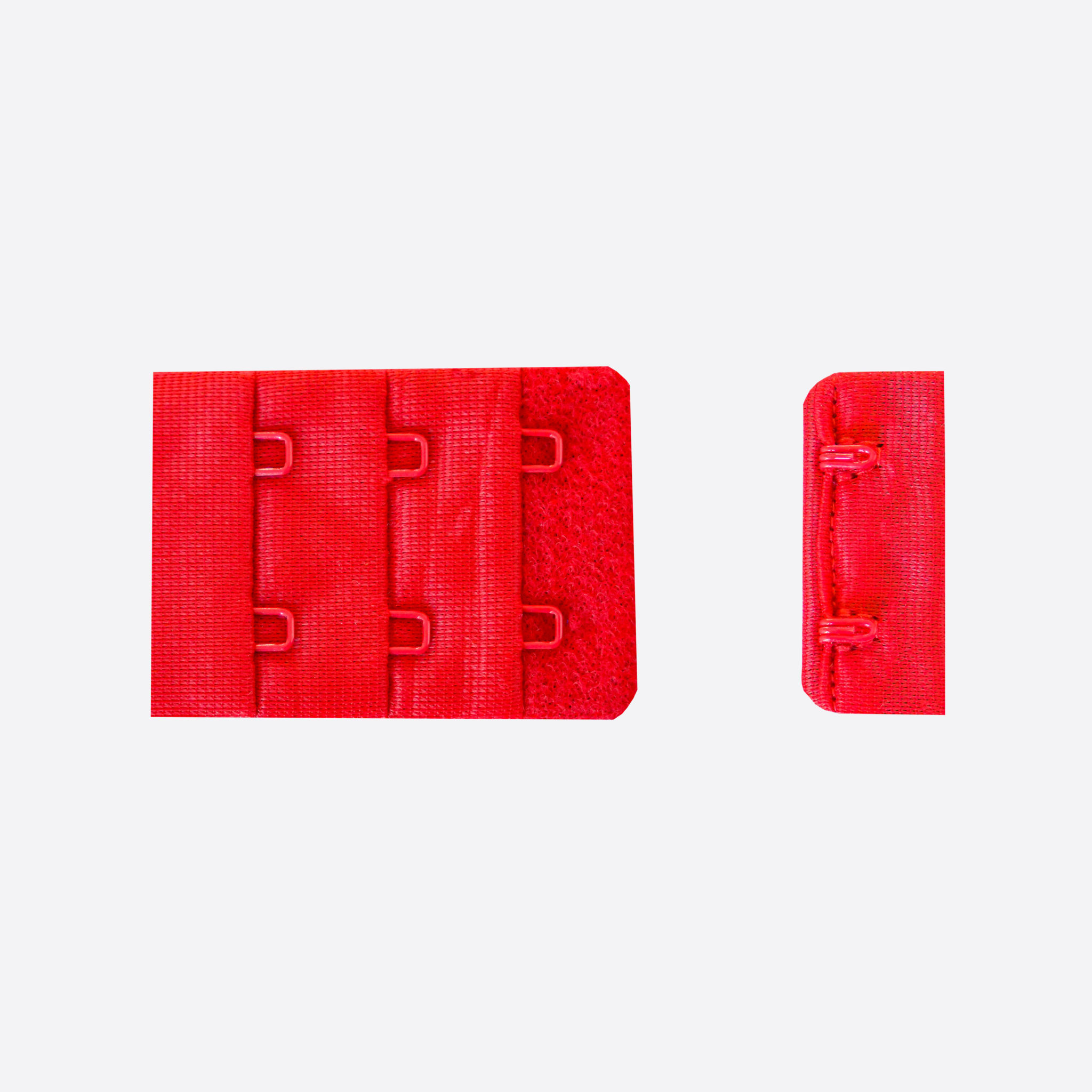 Agrafe rouge velours 37 mm pour lingerie Cecile DIY